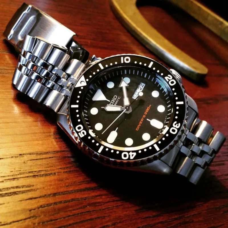 Seiko Men's Luxury Automatic Mechanical Diving Watches Stainless Steel Waterproof Calendar Coke Ring Luminous Watch SKX009K2