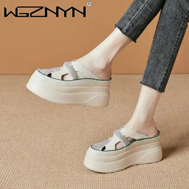 Summer Slippers Thick Sole Hollow Sandals: Fashionable and Breathable Casual Shoes