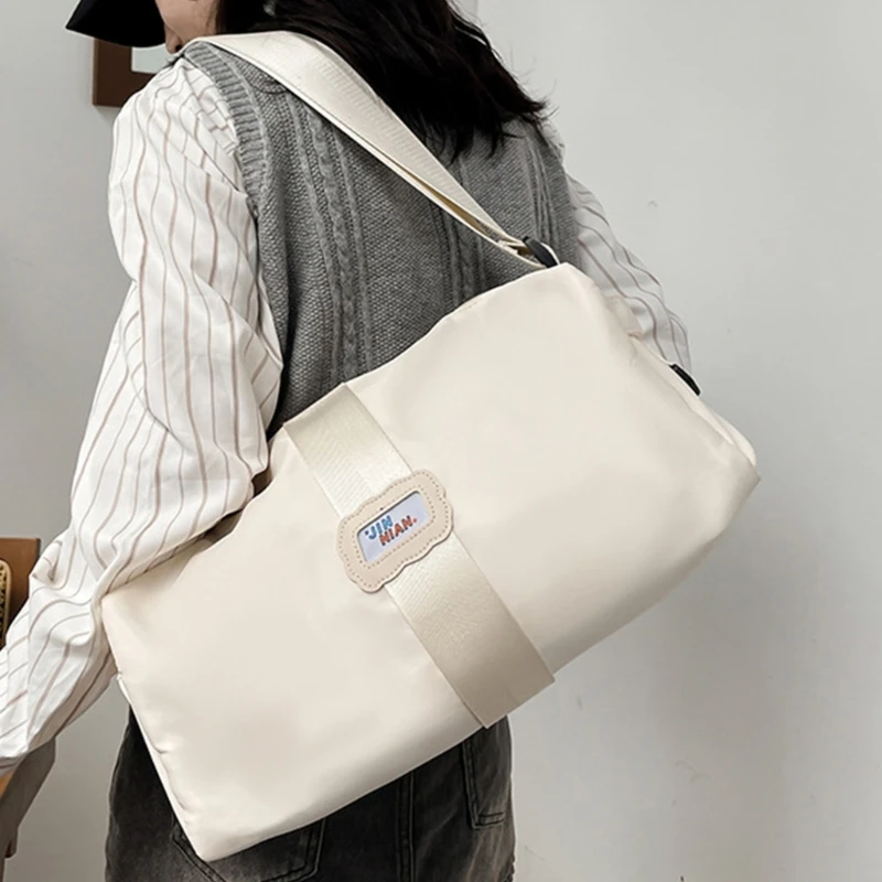 Spacious Workout Bag for Exercise Enthusiasts Fit Your Equipment and Snacks