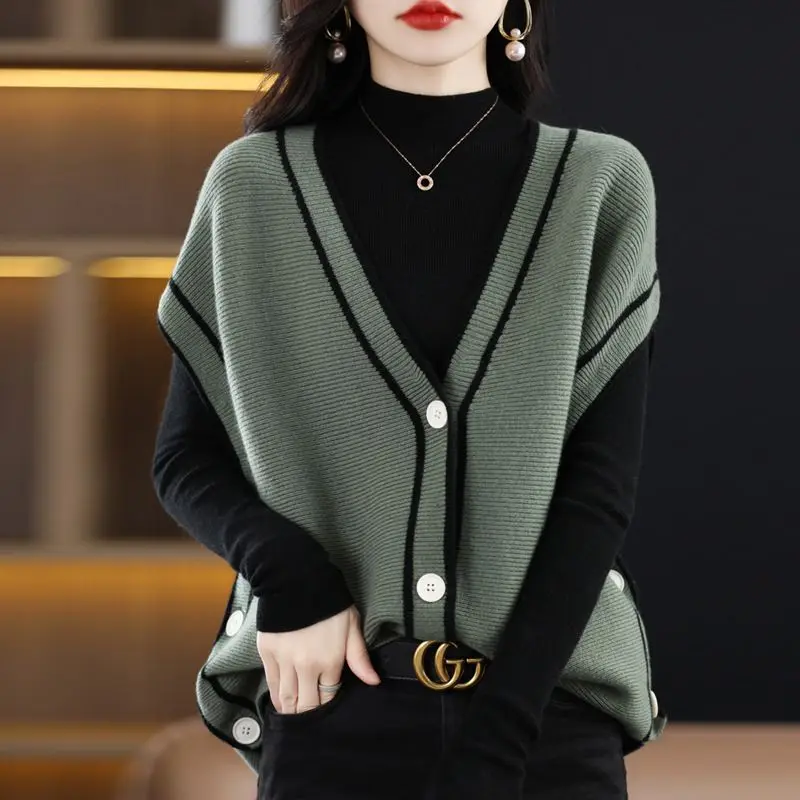 

Spring Autumn Women Vintage Casual Sweater Vest V-Neck Loose Cardigans Sleeveless Panelled Fashion Female Knitted Sweaters 2022