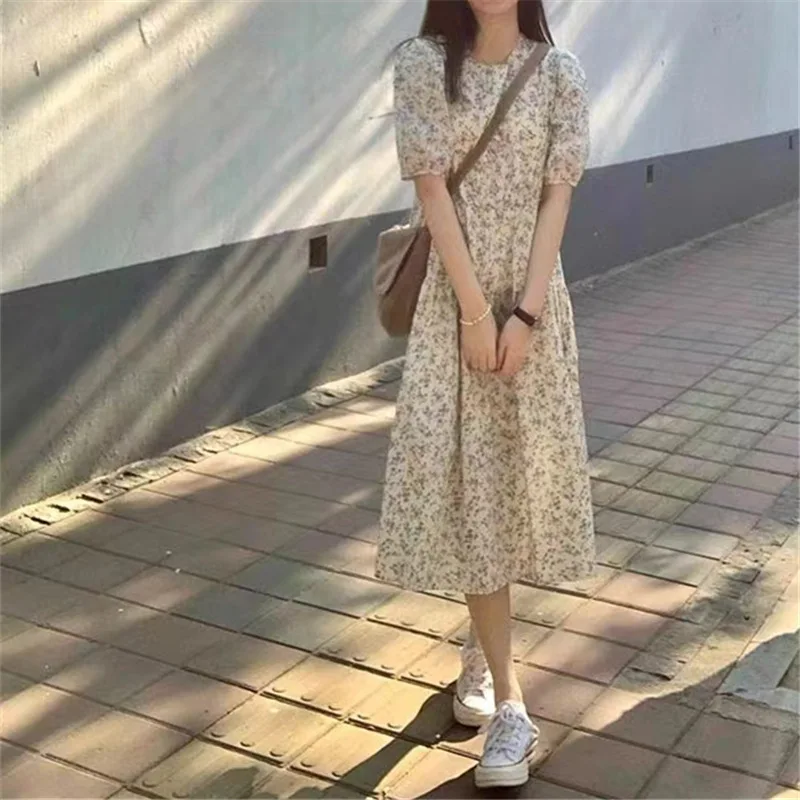 

Summer 2023 New Seaside Holiday Floral Dress Women's Tea Break Short Sleeve French Style Small Beach Mid-Length Skirt