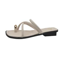 Femmes été pantoufles dames sandales métal décor string tongs chaussures à talons bas femme en plein air rétro marron sandales femme 5