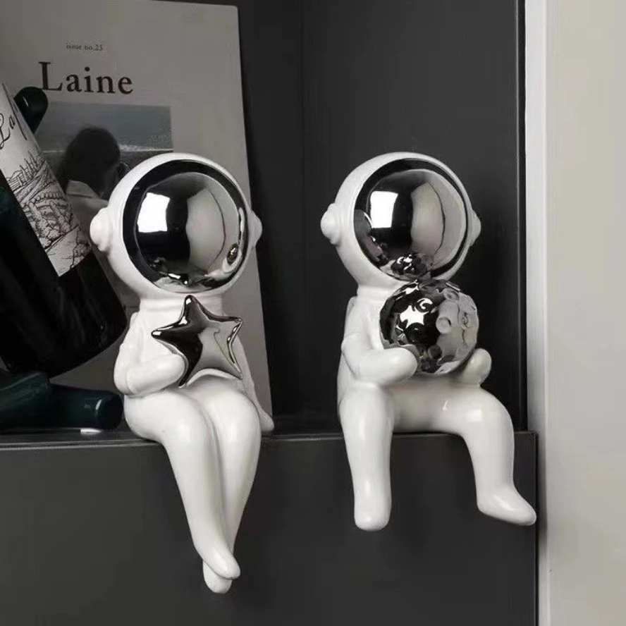 

Modern Light Luxury Home Creative Small Ornament Spaceman Astronaut Wine Cabinet Decoration TV Cabinet