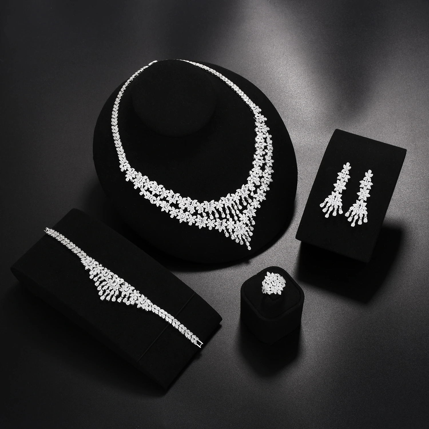 

Necklace Jewelry Set Bridal Wedding Jewelry Fashion Design Elite Luxury 4-piece Set with Cubic Zirconia