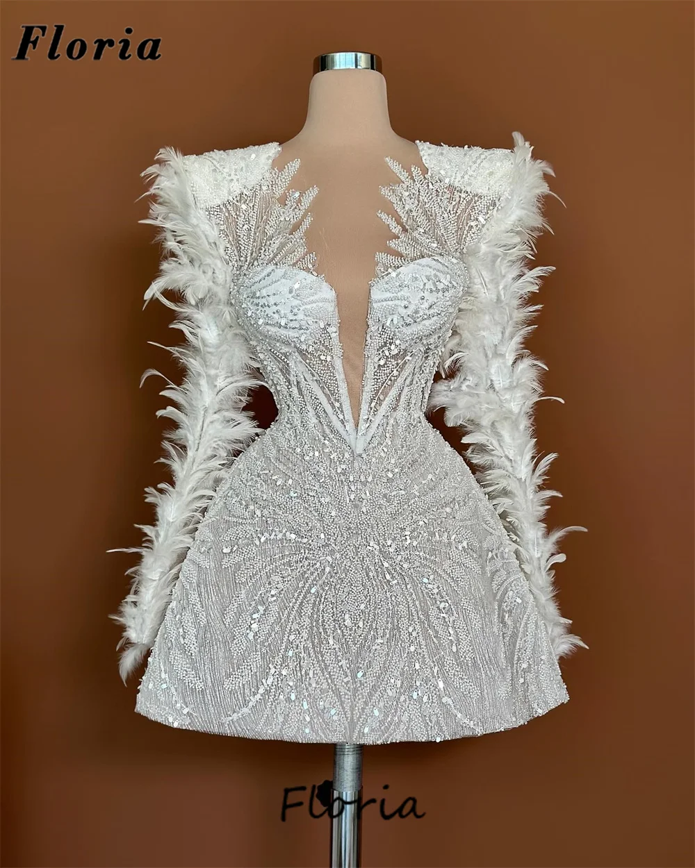 

Saudi Arabia V Neck Cocktail Dresses Customized Feathers Long Sleeves Evening Gowns For Weddings Beaded Crystals Party Dresses