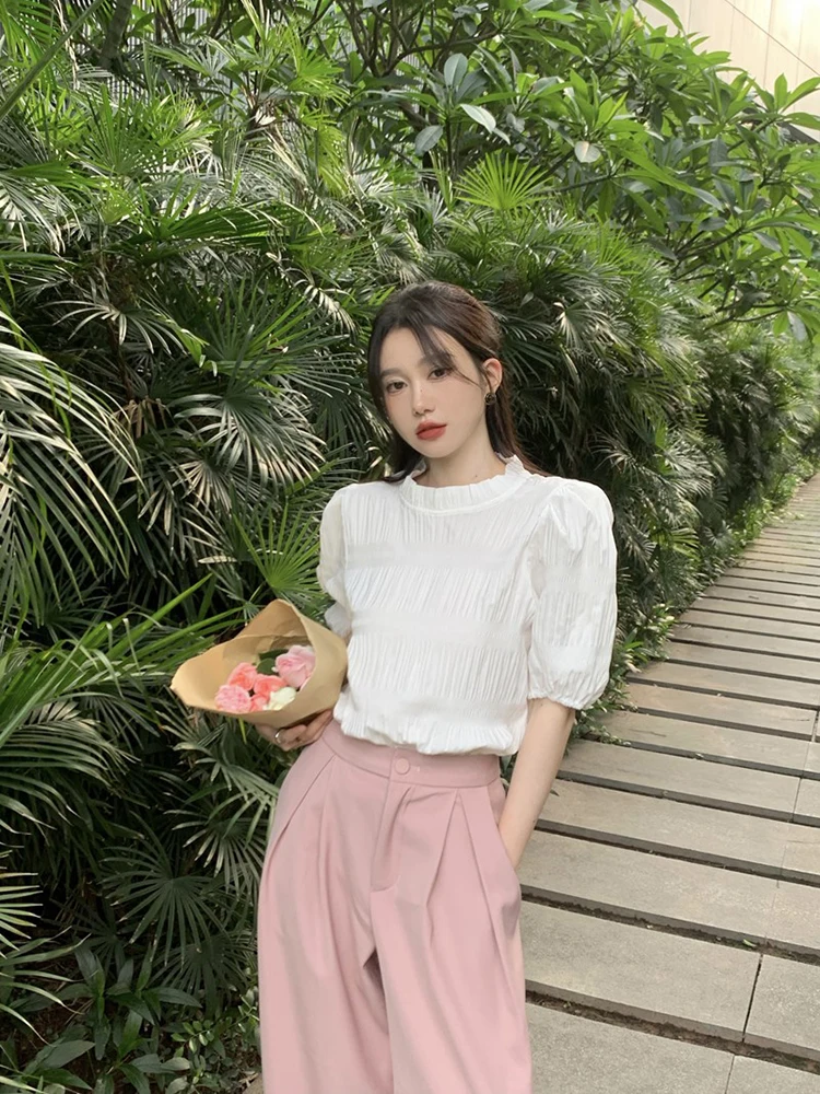 여름 퍼프 슬리브 부드럽고 아름다운 탑 여성 의류 디자인 감각 틈새 독특한 셔츠 루즈핏 반팔 작은 셔츠 