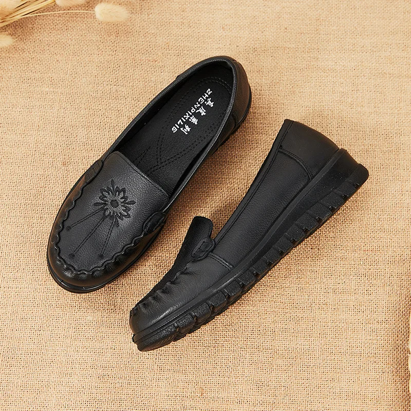 Autumn Women Genuine Leather Loafers Casual Soft Flats Shoes Ladies Slip On Comfortable Black Work shoes Woman Non-slip Shoes