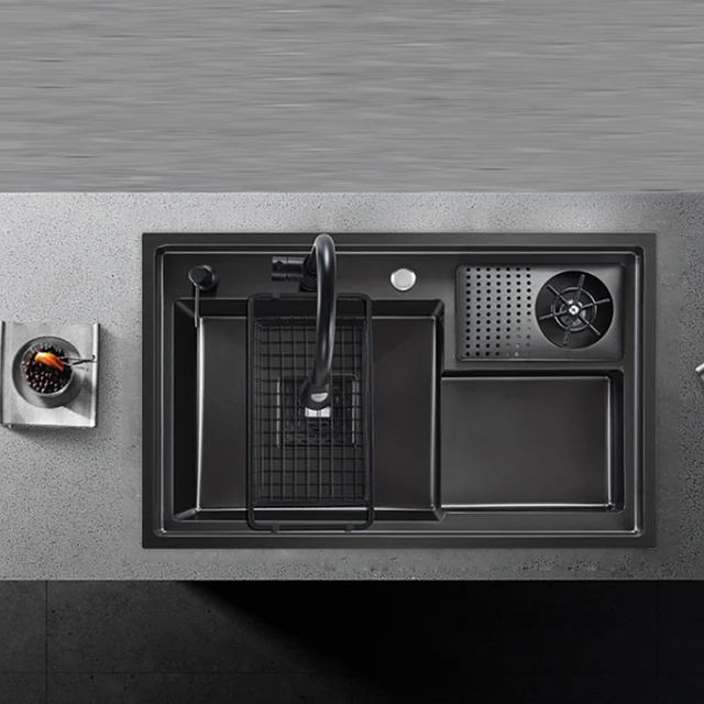 야채 세척과 식기세척에 탁월한 계단형 싱크대