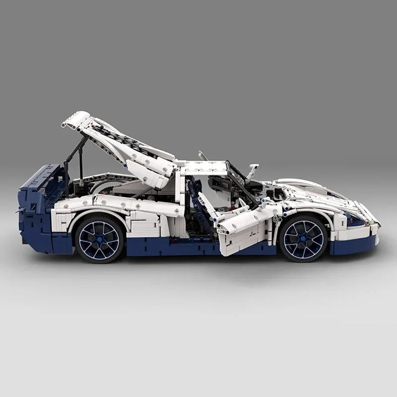 3916pcs MOC-152095 Racing Super Sports Car MC12 Model