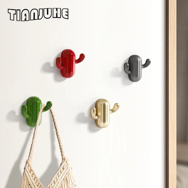 Рисунок 4 - Крючок для пальто с коровьей головой