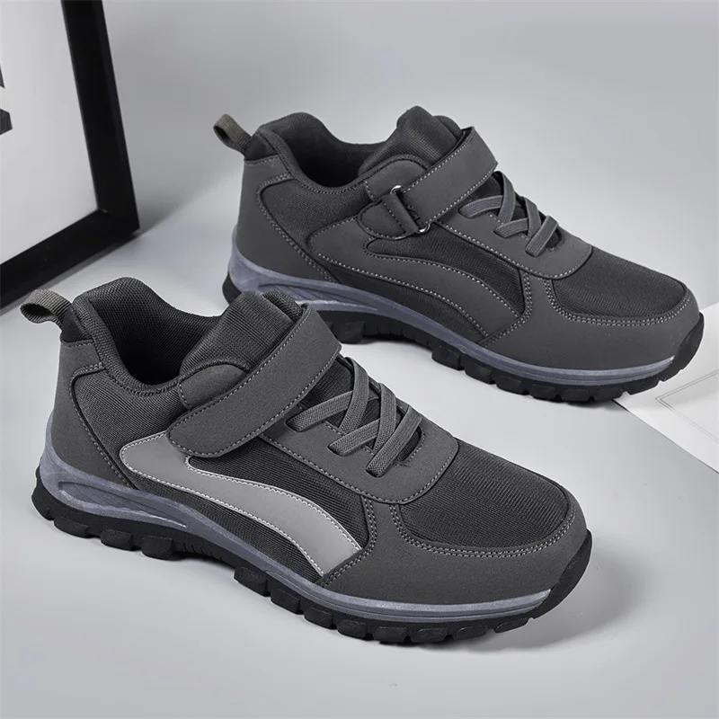 

Shoes for the elderly men and women the same non-slip middle-aged and elderly sports shoes night vision reflective walking shoes