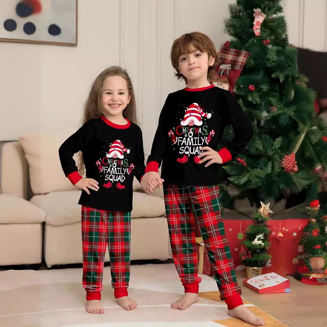 thumbnail image 5 of Conjunto de pijama y pantalón para el hogar con estampado navideño de cuadros rojos y verdes con copos de nieve 2024 y mono para bebé de 3 a 24 meses, 5 of 5