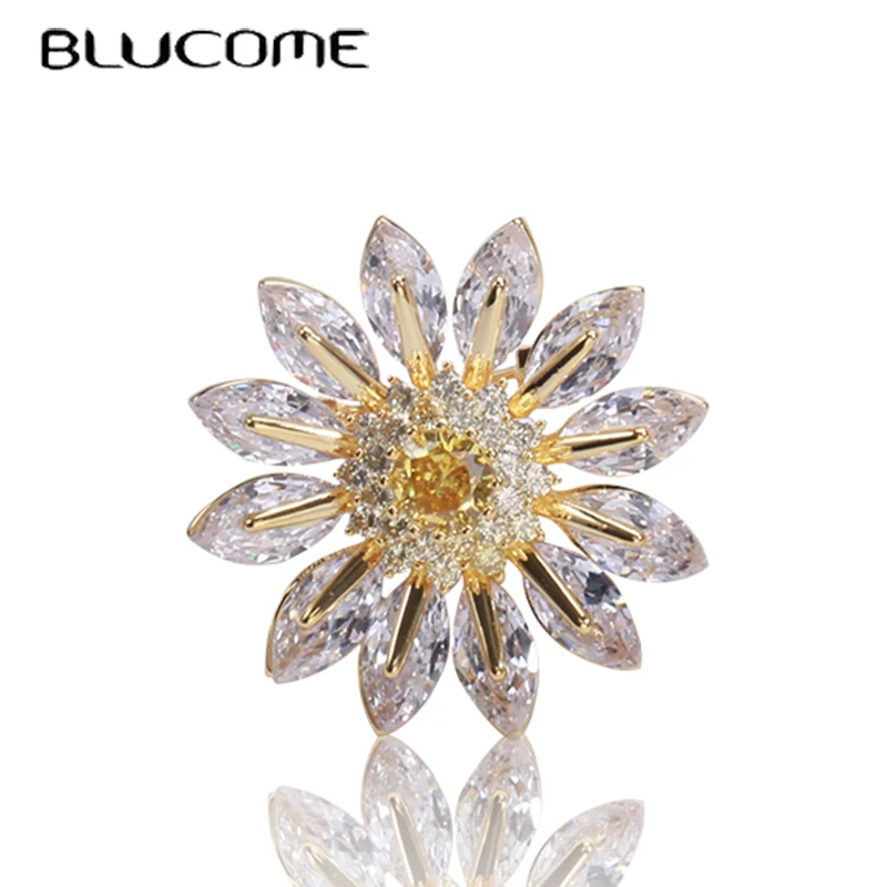 

Blucome Vivid Gold Color Zircon Sunflower Brooches Badge Geometric Flower Instrument Lapel Pins Banquet Gifts for Friend
