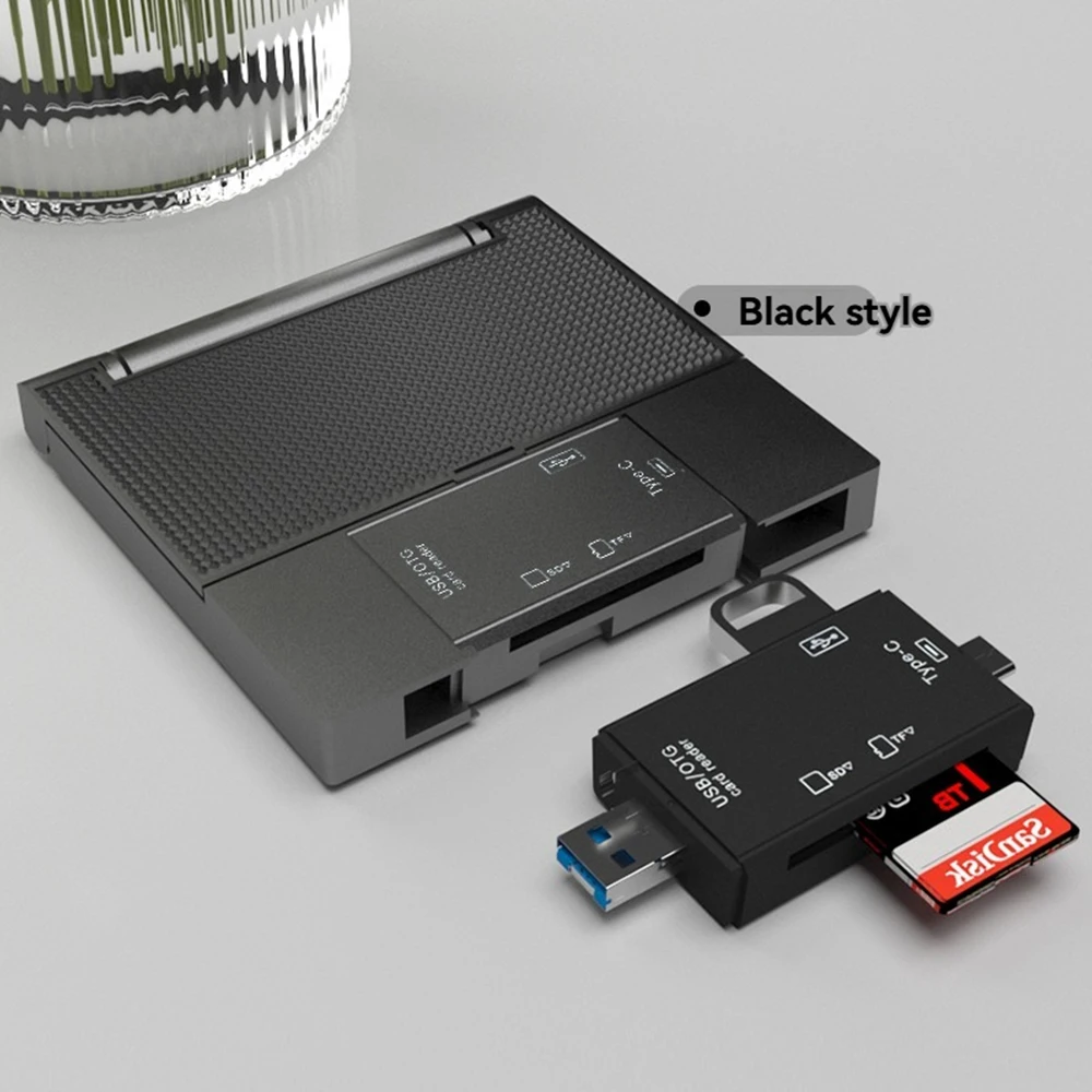 Scatola di immagazzinaggio per lettore di schede USB 2.0 7 in 1 Scatola di immagazzinaggio per schede SD TF Custodia per schede di memoria intelligente Scatola di immagazzinaggio per adattatore per lettura di schede di tipo C multifunzionale