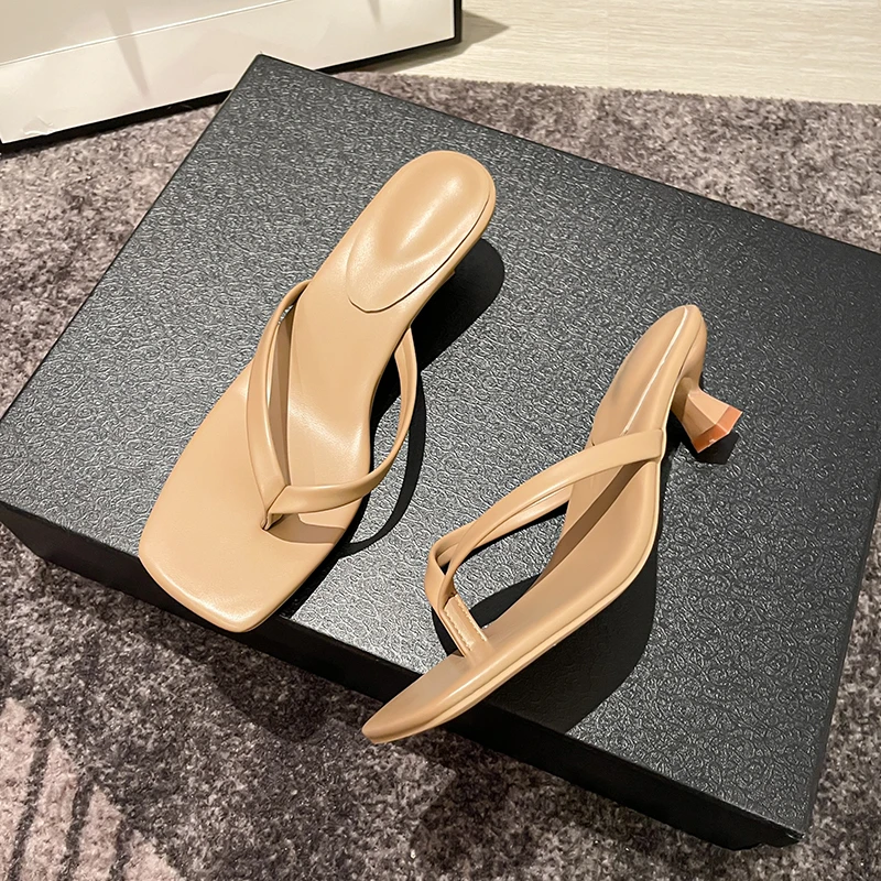 Women slippers Women flip flops Flip flops Women sandals Med Heel Pinch Slippers with Narrow Band and Kitten Heel Mules Summer