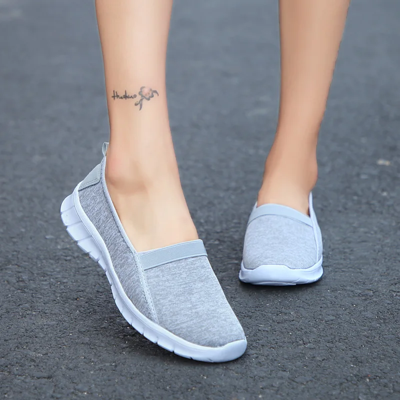 

New Ladies Sneakers No Laces Soft Plus Size Breathable Flat Casual Shoes Summer Walking Ladies Vulcanized Shoes Zapatos