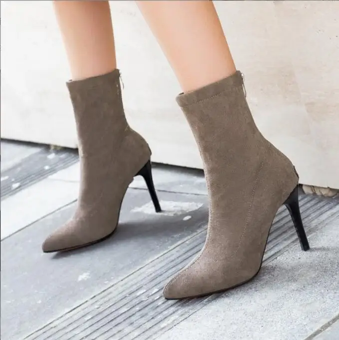 Рисунок 5 - Новые сексуальные ботинки с острым носком