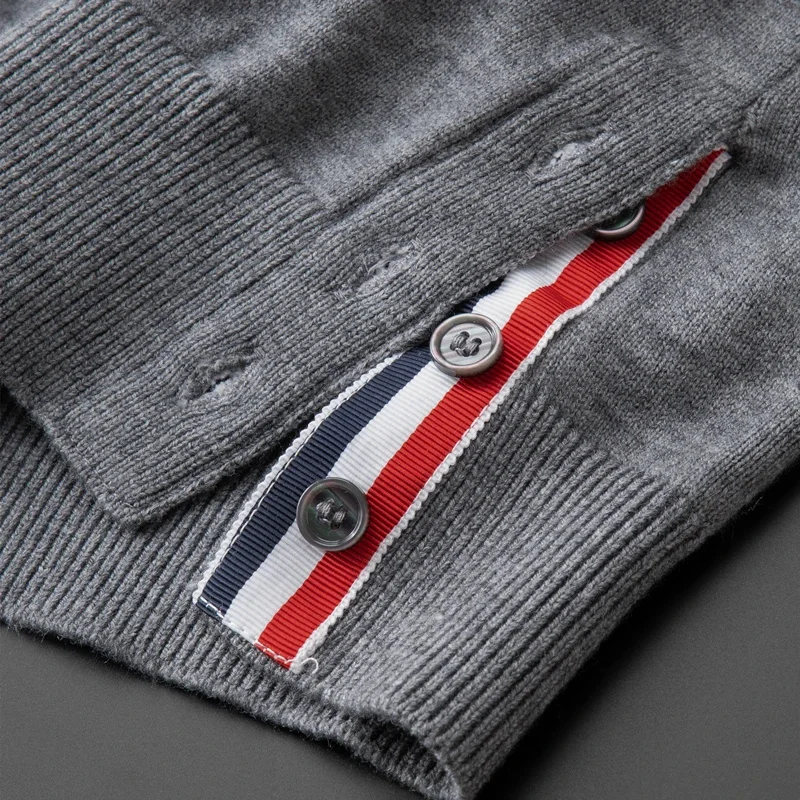 High end brand knitted cardigan men's spring and autumn new classic stripe trend Korean casual side slit V-neck sweater coat