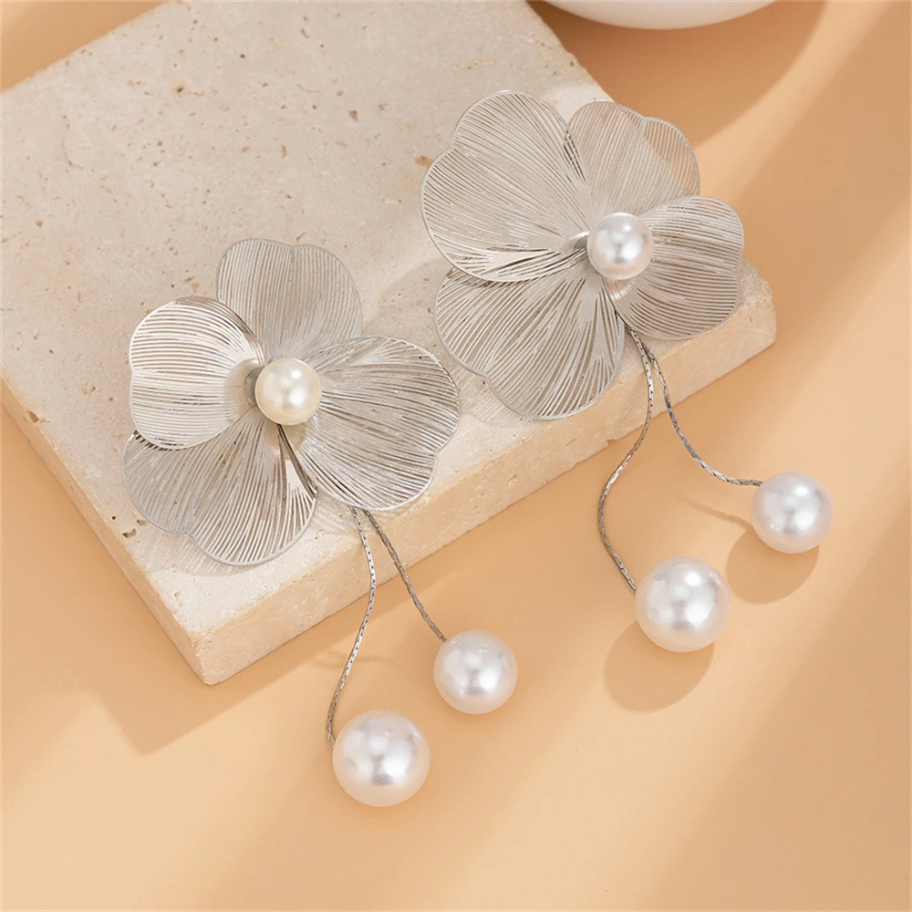 Fashion Large Flower Earring with Pearl Pendant Korean Design Stud Earrings for Women Girls Metal Jewelry Accessories Party Gift 5