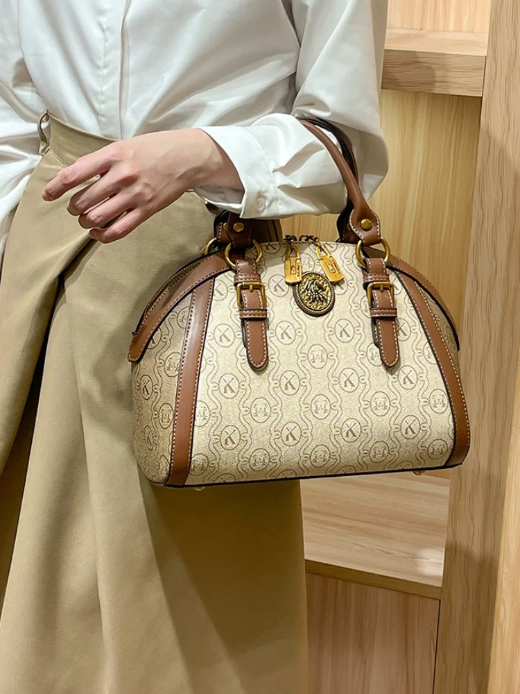 حقيبة يد نسائية من الجلد بتصميم كلاسيكي من الكاكي،...