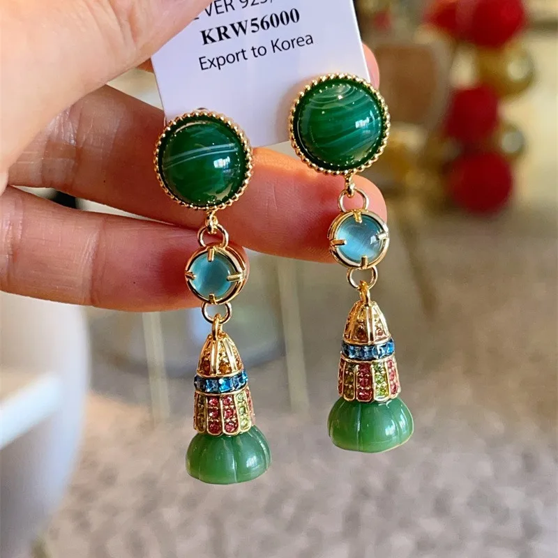 18K Gold Vintage Personality Women for Earrings: Green Jade Long Dangle Earrings with An Exclusive and Sophisticated Aura