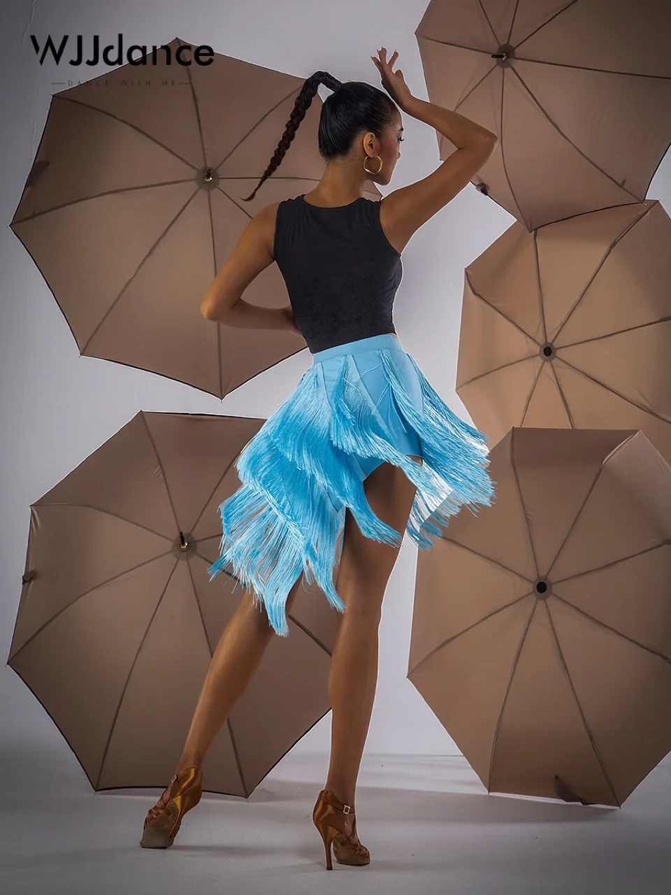 

Latin Dance Half Skirt Women's 2023 New Skew Multi layered Tassel Skew Short Skirt National Standard Training Suit