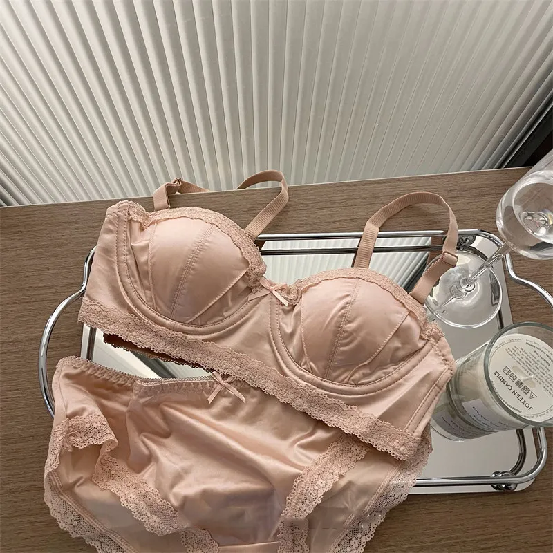 Article populaire : Soutien-gorge minimisant pour femme, d'inspiration française, en satin et dentelle, à bonnets fins, avec armatures souples, effet push-up, centrant, anti-affaissement, confort optimal