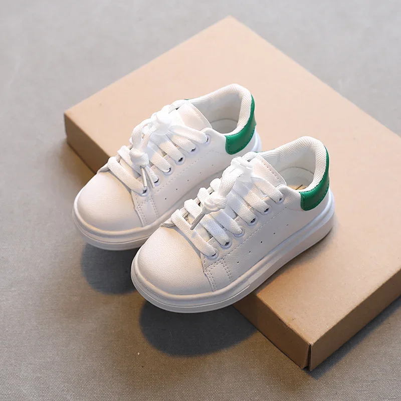 Sports Shoes Kids Sneakers Kids Shoes Spring New Children Fashion Soft White Boys Sports Shoes Korean Style Students Lace-up Light Sneakers for Girls Versatile