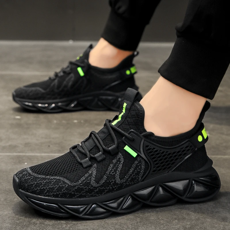 Men's Casual Sports Shoes Slip-On Knife Shoes - Shock Absorber Anti-Slip Running Shoes - All Seasons Outdoor Training Sports Plaid