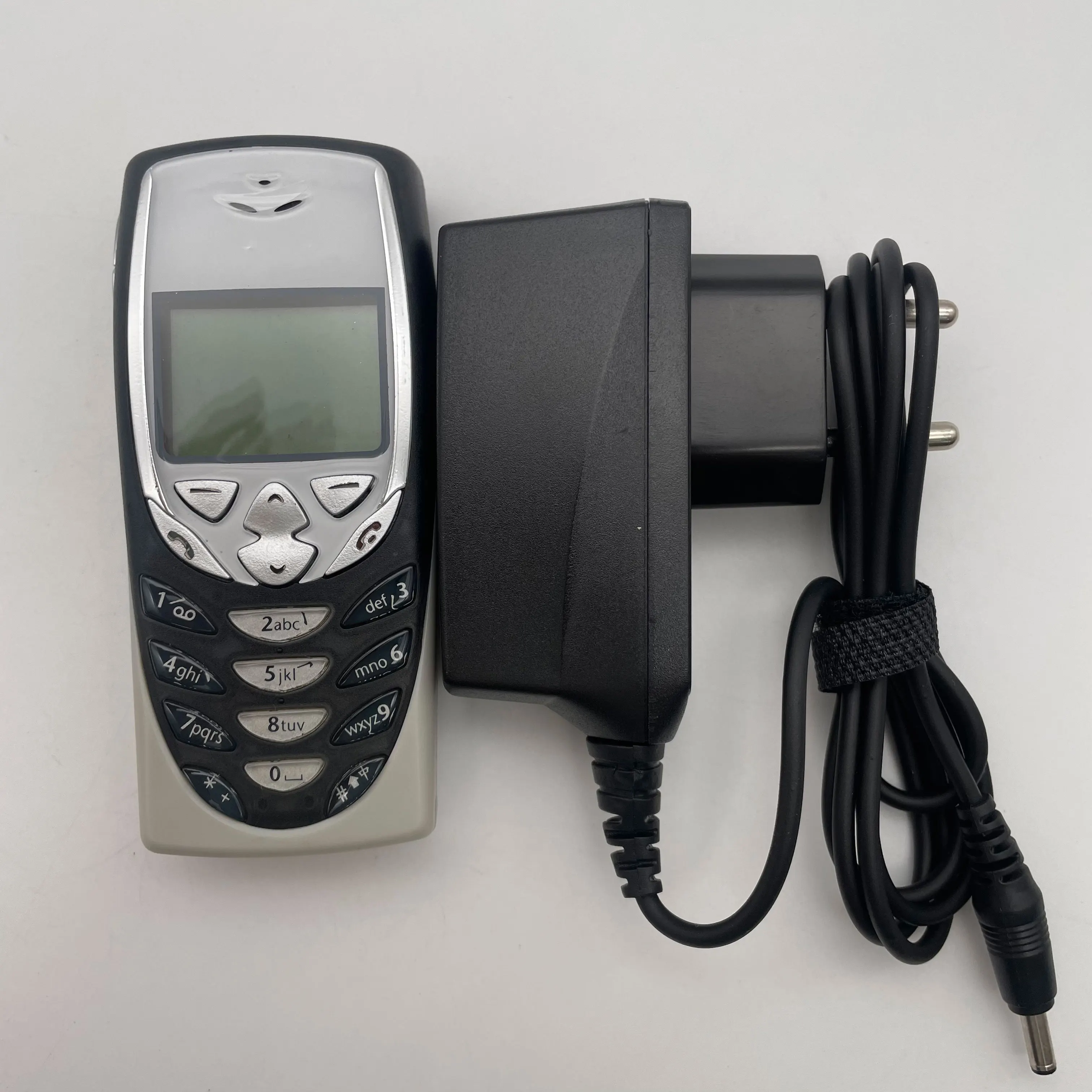 الأصلي مقفلة 8310 الهاتف المحمول الروسية العربية ا...