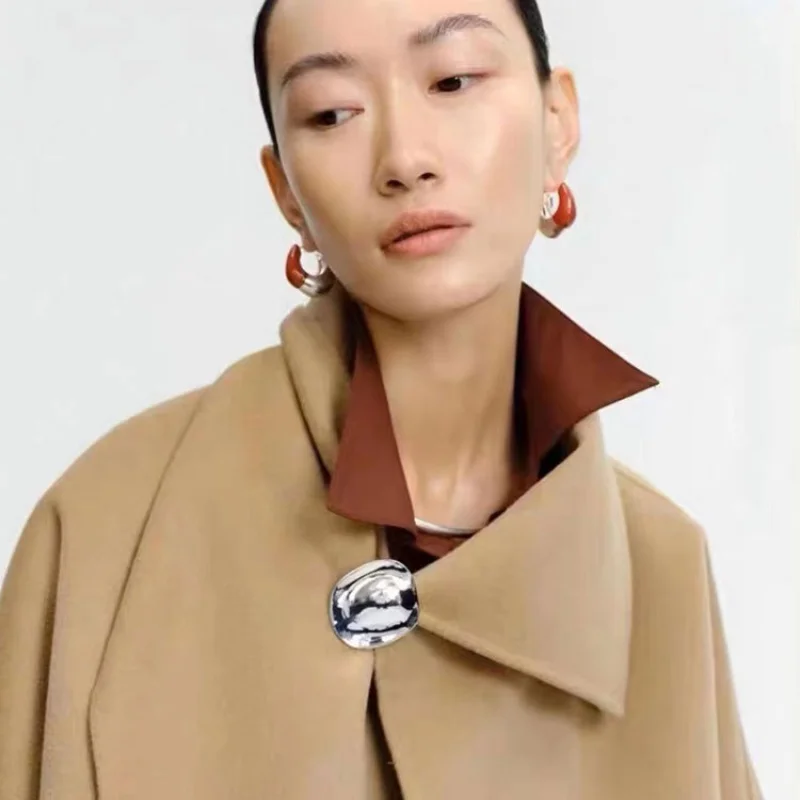 

Minority Simple Irregular round Brooch Female Autumn and Winter High Sense Geometric Figure Metal Brooch Pin