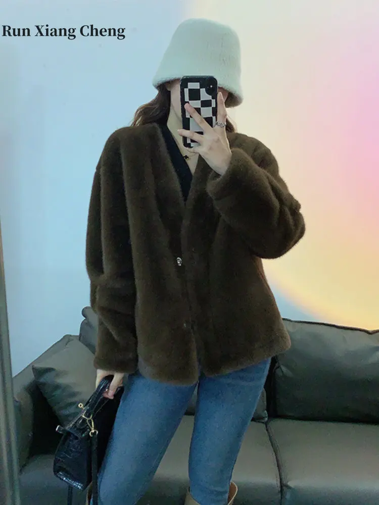 2023 New Arrival Eco-Friendly Fur and Faux Fur Coat for Women Slim-Fit Plush Collar Short Long Sleeve and Casual Style Overcoat