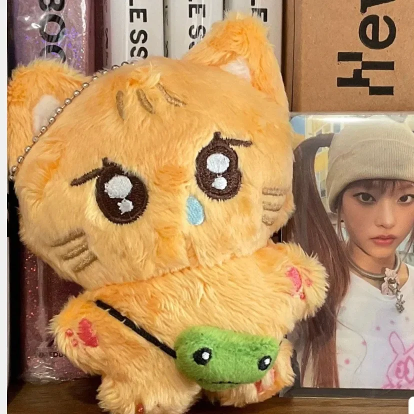 Newjeans Danielle Texture Pool Minji Ginger Seaweed Haerin Black