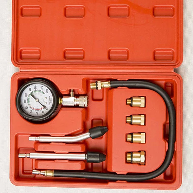 Автомобильный манометр для бензинового двигателя