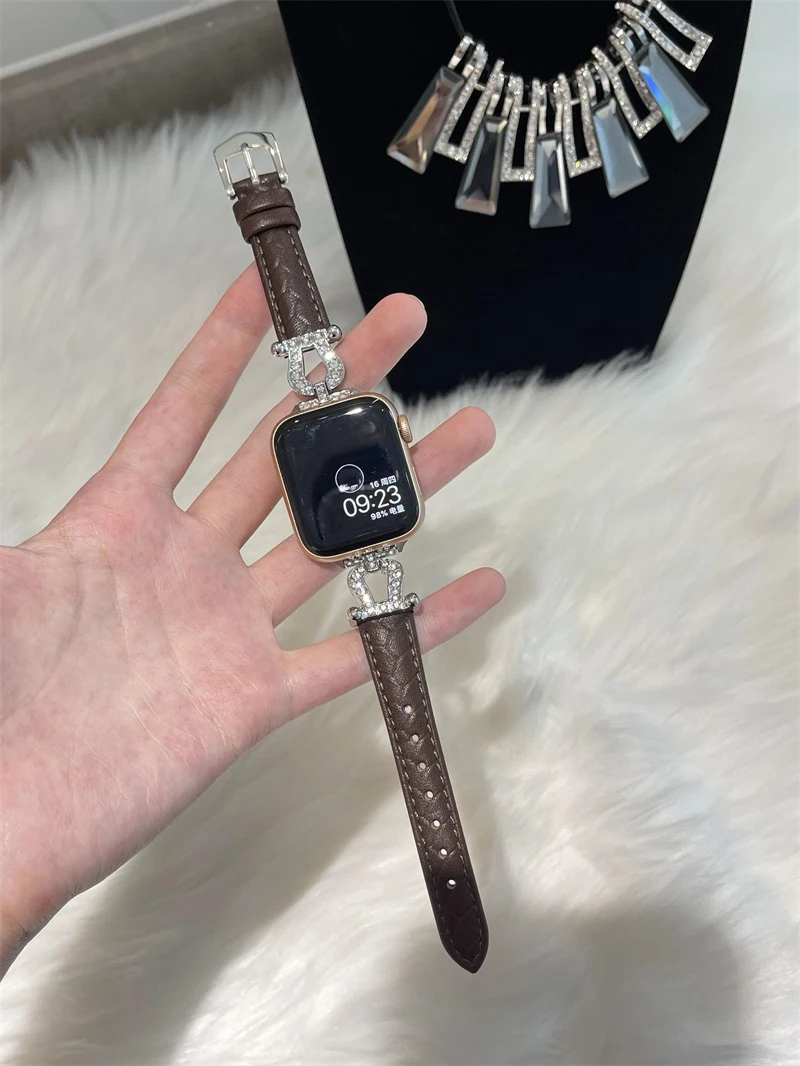Diamond Leather strap for Apple Watch Band 44mm 45mm 38-42-40-41mm Luxury design Bracelet iwatch series 8 7 SE 6 5 4 Ultra 49mm