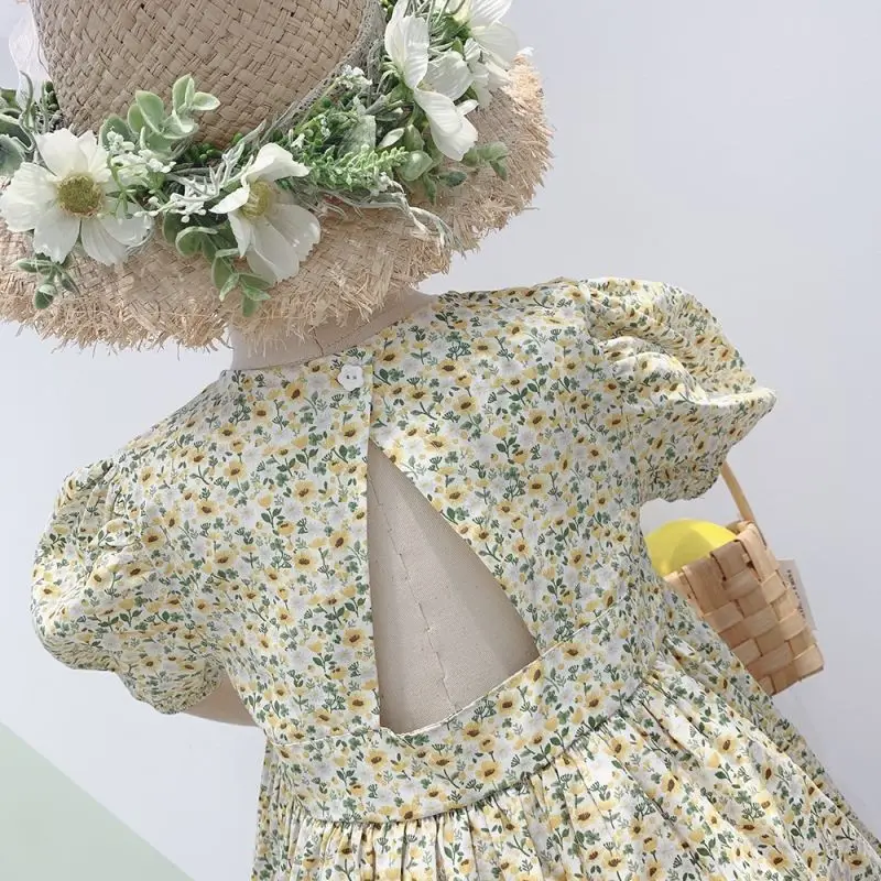

Cotton Floral Girl Dress Summer 2022 Backless Puff Sleeved Slim Sweet Style Kids Children Clothes Top Quality