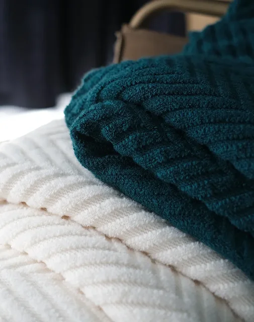 017.jpg_640x640q90.jpg_,webp