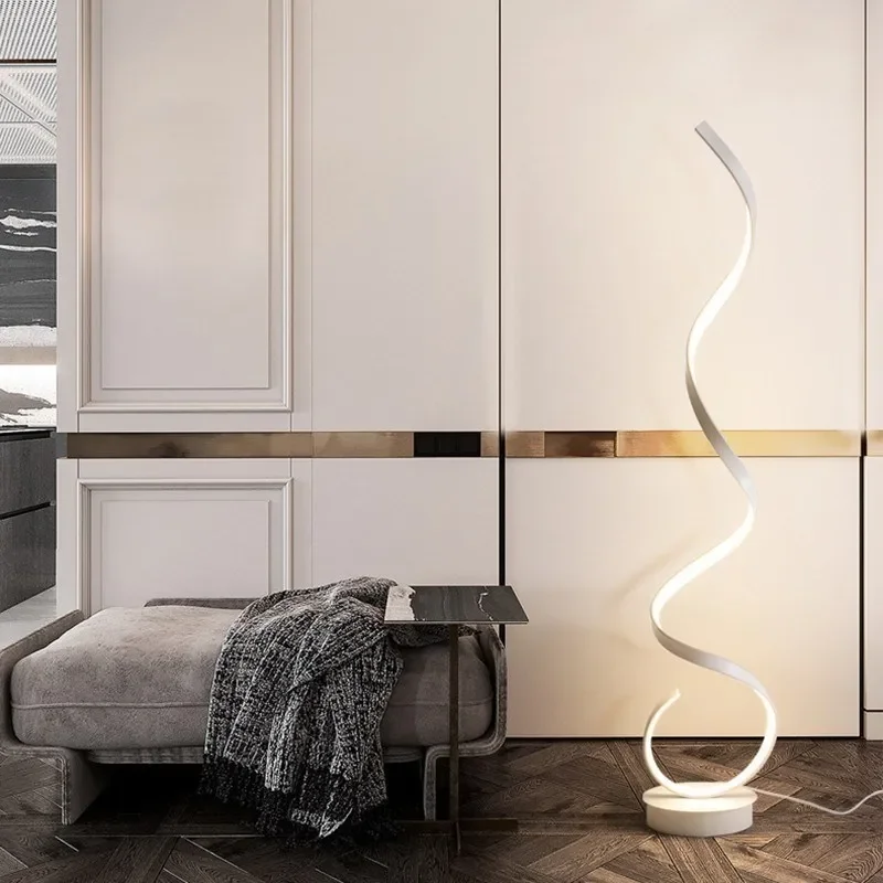 Modern LED Strip Lâmpada De Piso Para Bedroom Bedside Sala Sofá Ambiance Estudo lâmpada de mesa vertical Luzes de Leitura Luminárias