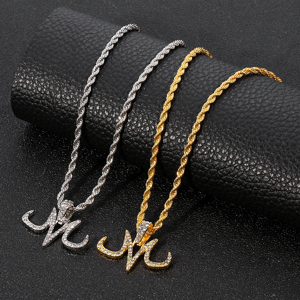 

Anime DRAGON BALL Peripherals Babidi Magic Control Logo Necklace Letter M Pattern Zircon Inlaid Pendant Neck Chain Jewelry