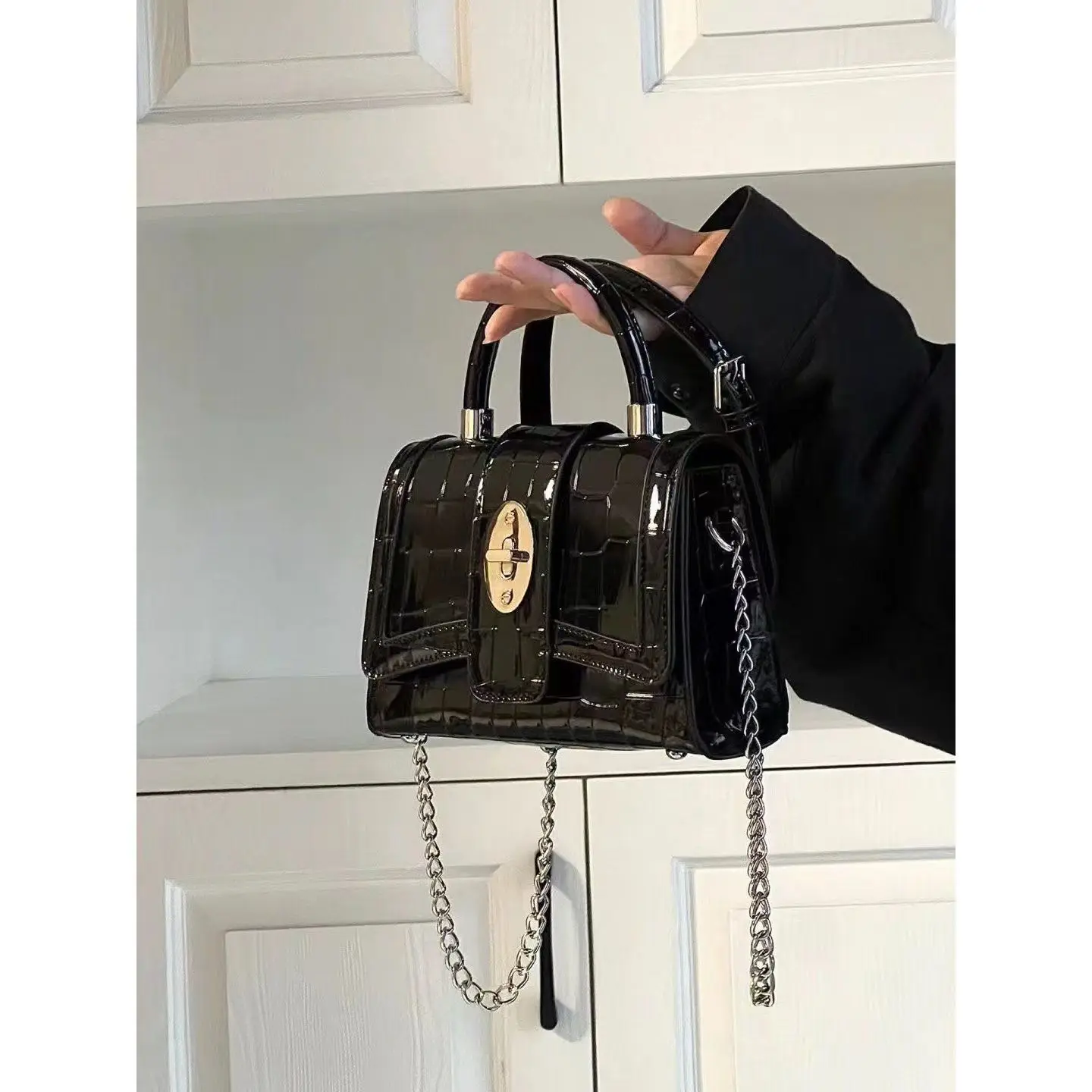 

Small and high-end texture crocodile leather bag for women 2023 new fashion versatile chain single shoulder crossbody bag