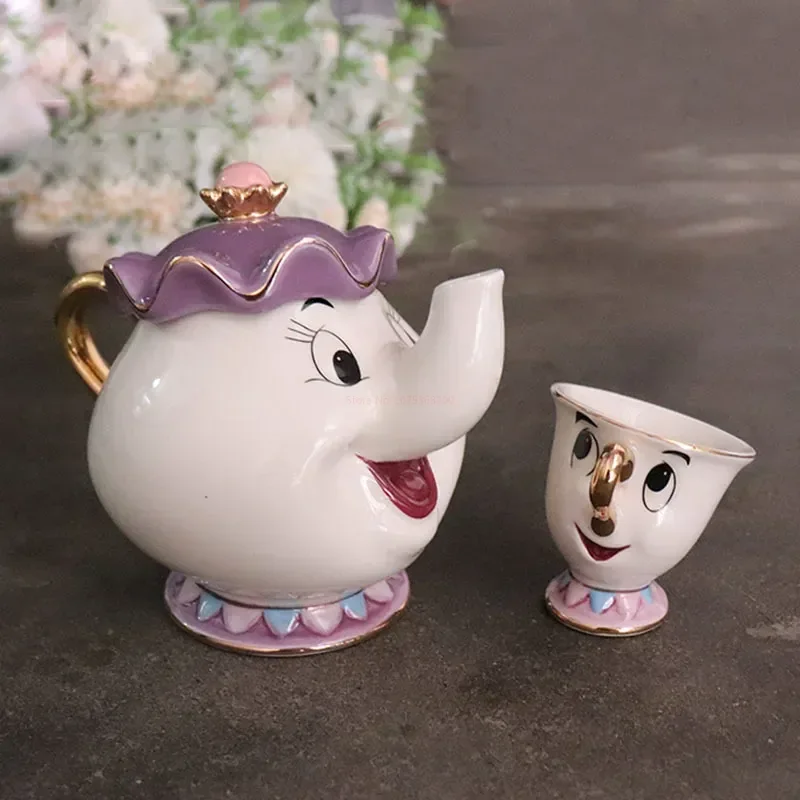 

Disney Teapot Cute Cartoon Beauty And The Beast Coffee Pots Mug Mrs Potts Chip Cup Tea Cup Pots One Tea Sets Droshipping Gifts