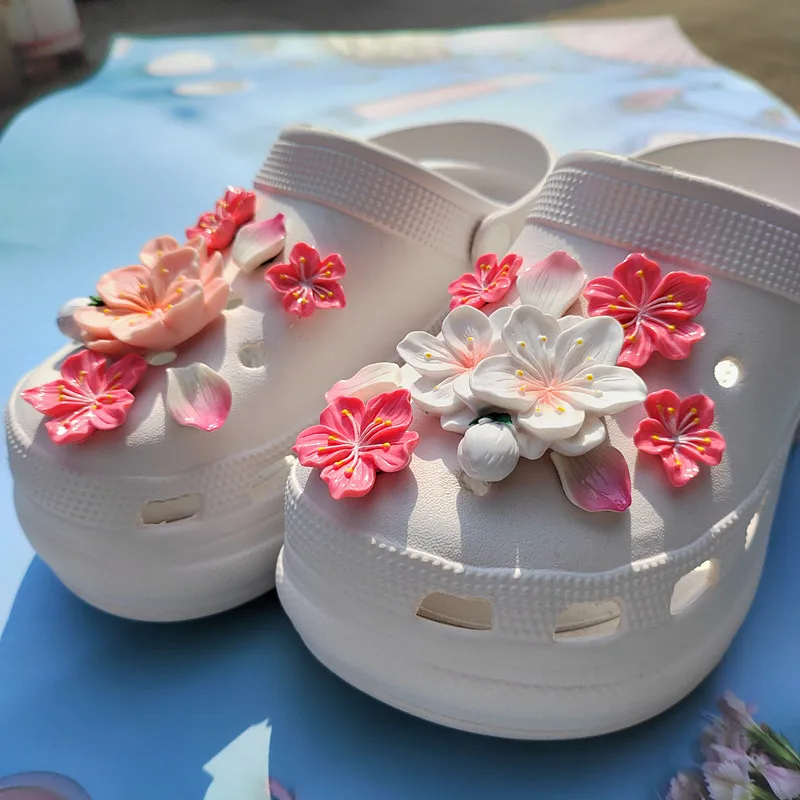 New Fashion shoe Charms for Creative Branches and Flowers Clogs Shoe Buckle Cute shoe Accessories Decoration for Girls Gift