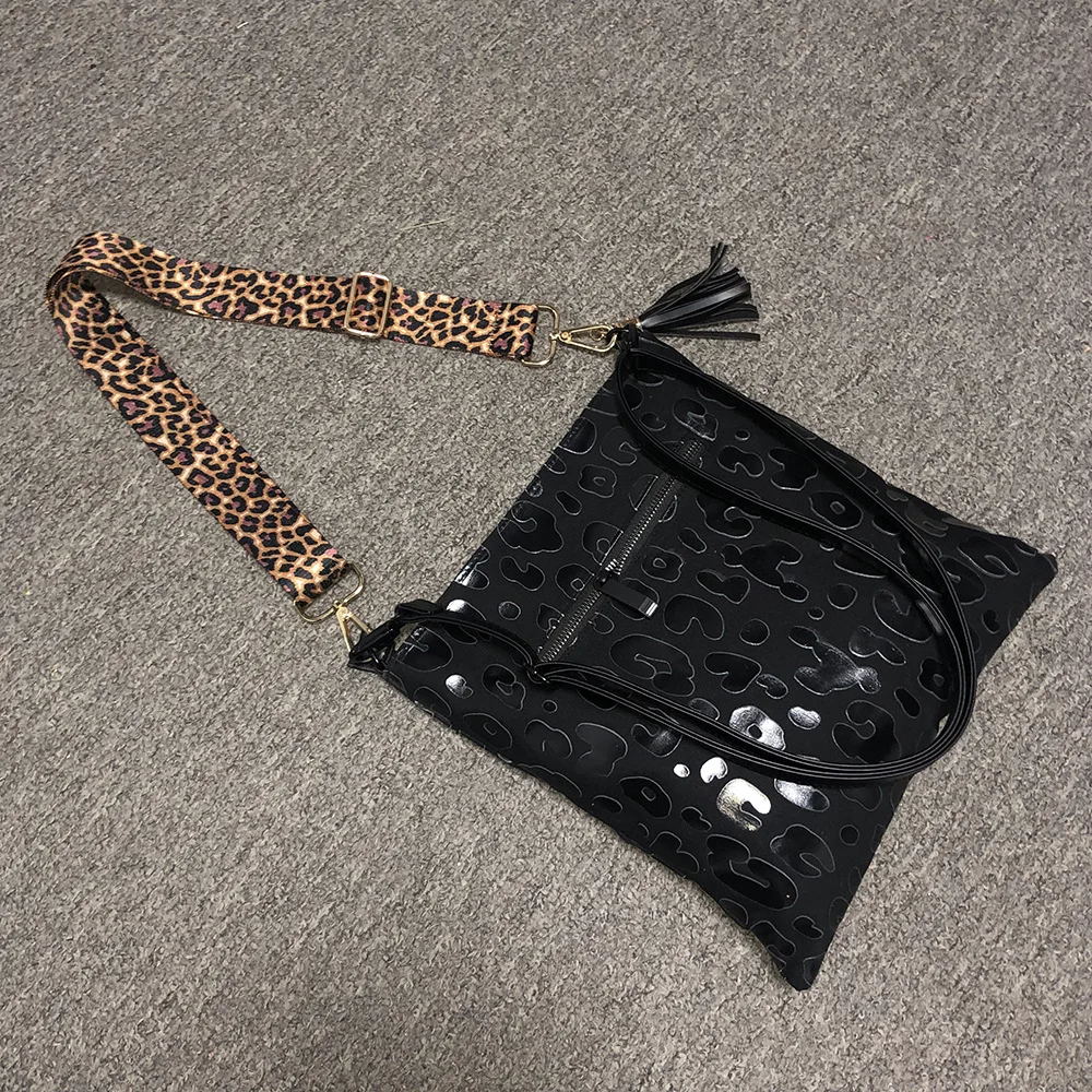 Gold Cheetah Print Crossbody Purse