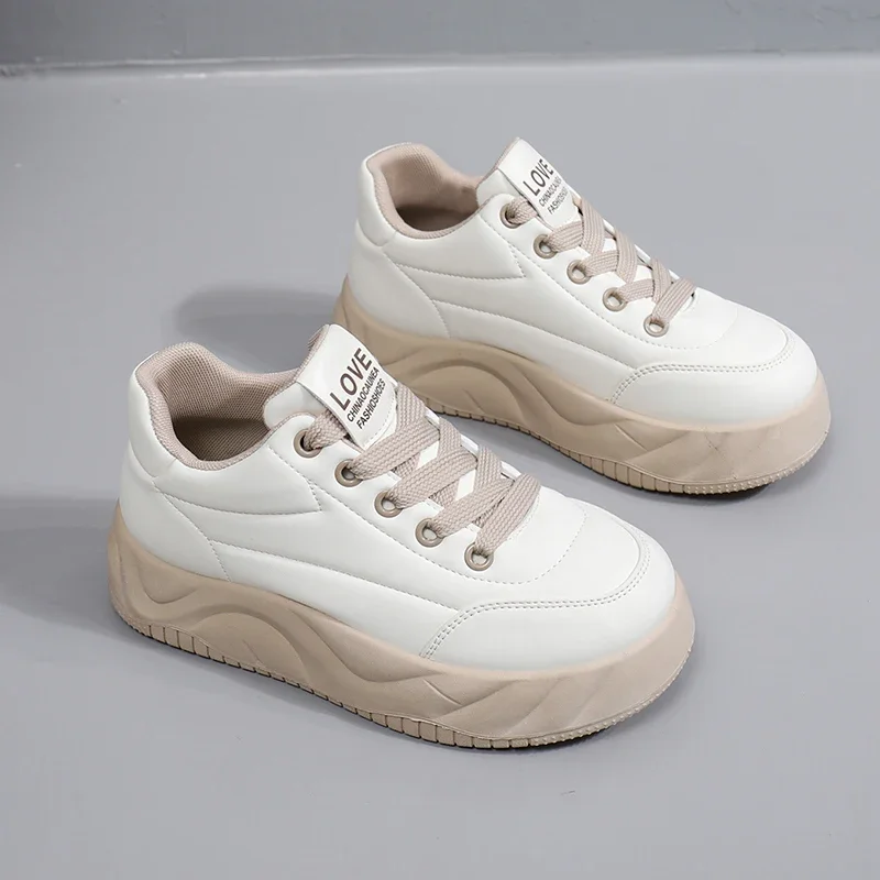 

2024 Bread shoes for women in spring new student versatile thick soled small white shoes casual shoes