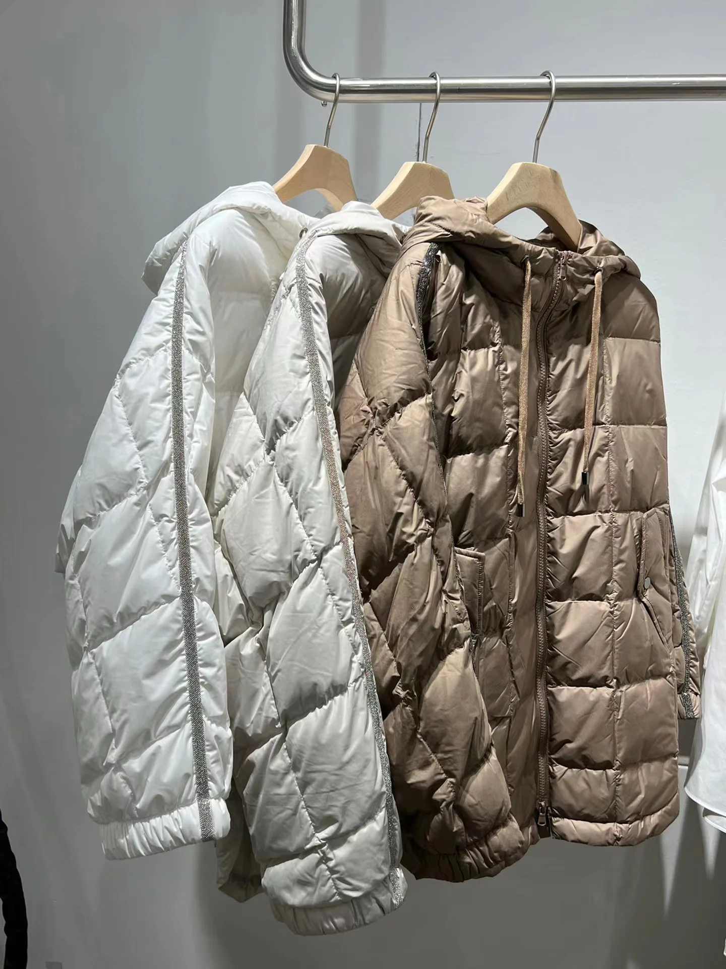 2022 Autumn Spring Luxury Casual Style Lightweight Wide Loose Down Coat