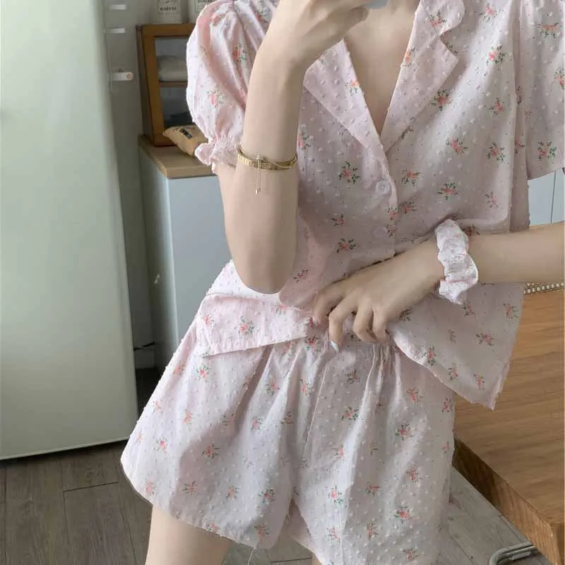 

2022 new sweet pink floral short-sleeved shorts pajamas two-piece set pajamas for teen girls ชุดนอน