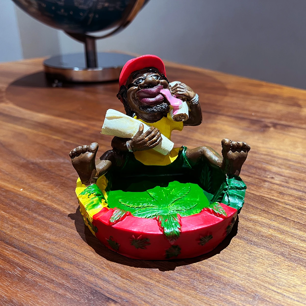 Cigarettes Ashtray 1PC resin ashtray unique Jamaican style craft ornaments tabletop cabinet decoration