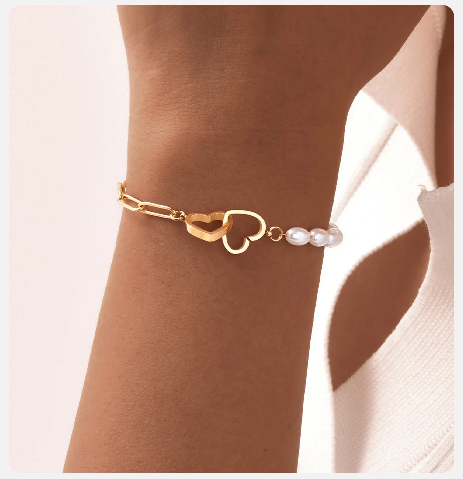 Vnox Liebesherz-Armbänder für Frauen, ineinandergreifende Herz-Charm-Armbänder, Geschenk für Sie, versprechendes Geschenk aus vergoldetem Edelstahl – Detail 3