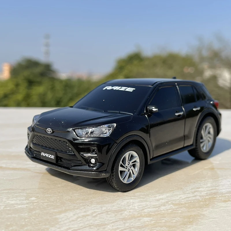 RAIZE 1/30 Scale Toyota SUV Plastic Car Model Toy Adult Fans Collectible Souvenir Gifts Collections 4