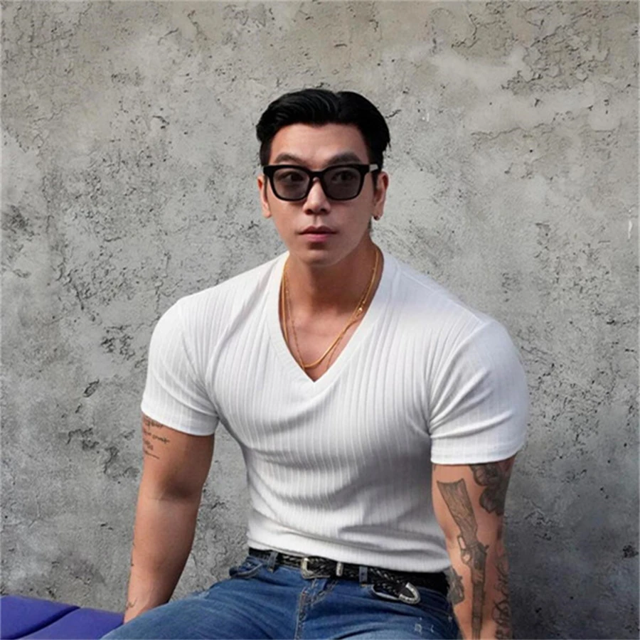 

Mens V-neck T Shirt Bodybuilding Fitness Men Tops Singlets Tshirt Fashion short sleeve vertical strip T-shirt